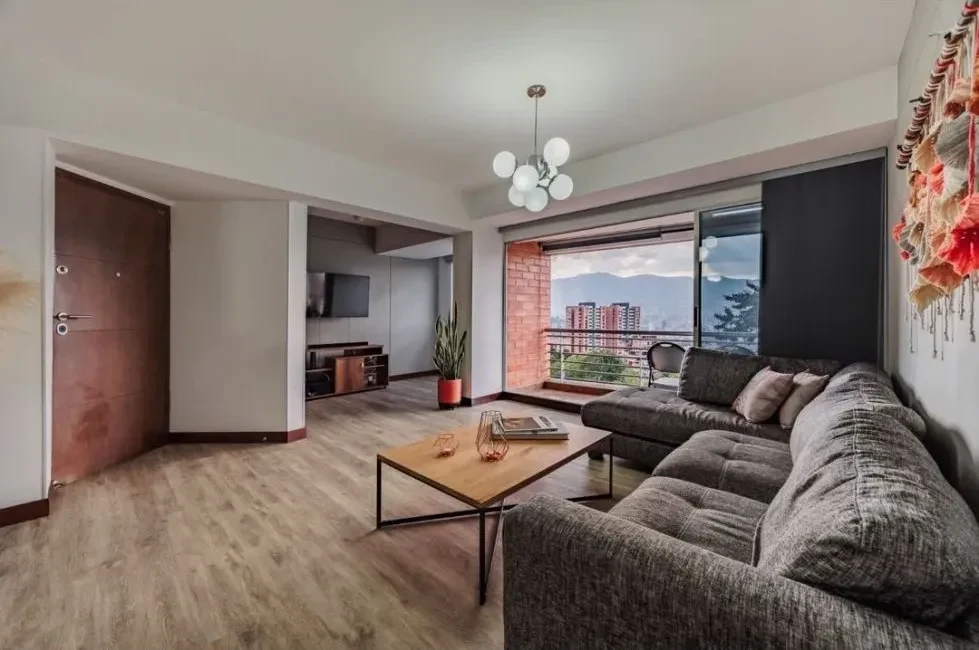 Venta de apartamento en Loma del Escobero, Envigado: HERMOSO APARTAMENTO EN ENVIGADO LOMA EL ESCOBERO LINDOS ACABADOS — Colombia Move