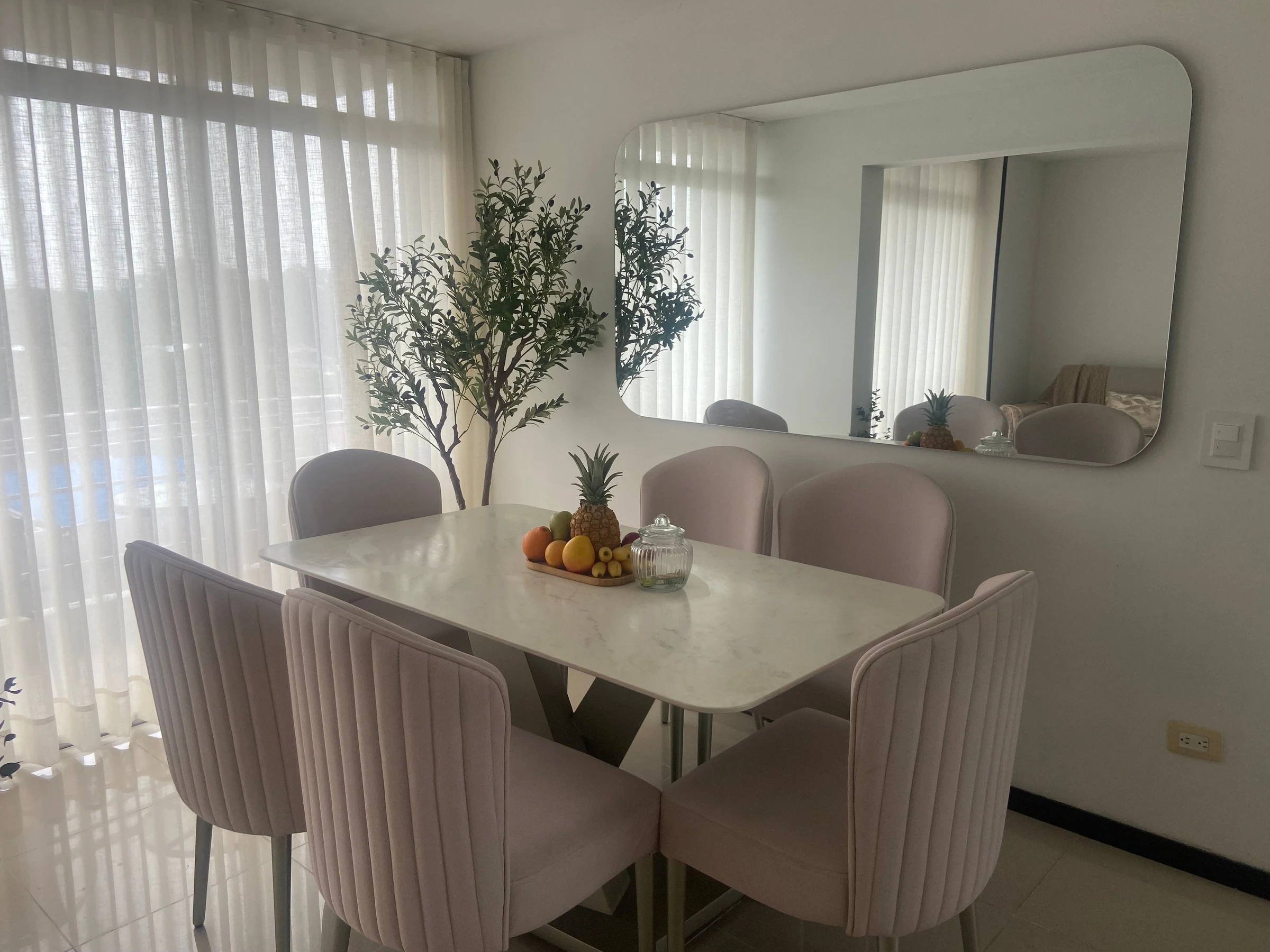 Venta de decoración y hogar en Cali: Vendo espejo 1.80x 1 metro alto — Colombia Move