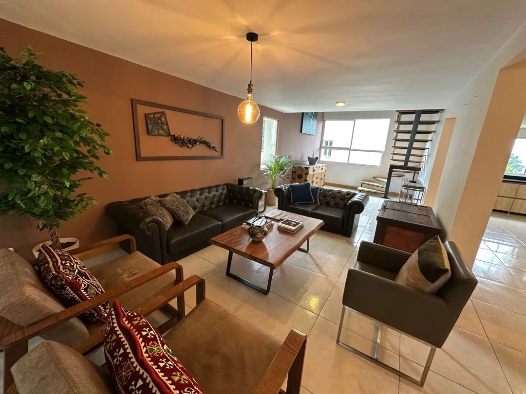 Venta de apartamento en El Poblado, Medellín: Venta Apartamento en el Poblado | 246 m² | Balcón amplio | — Colombia Move