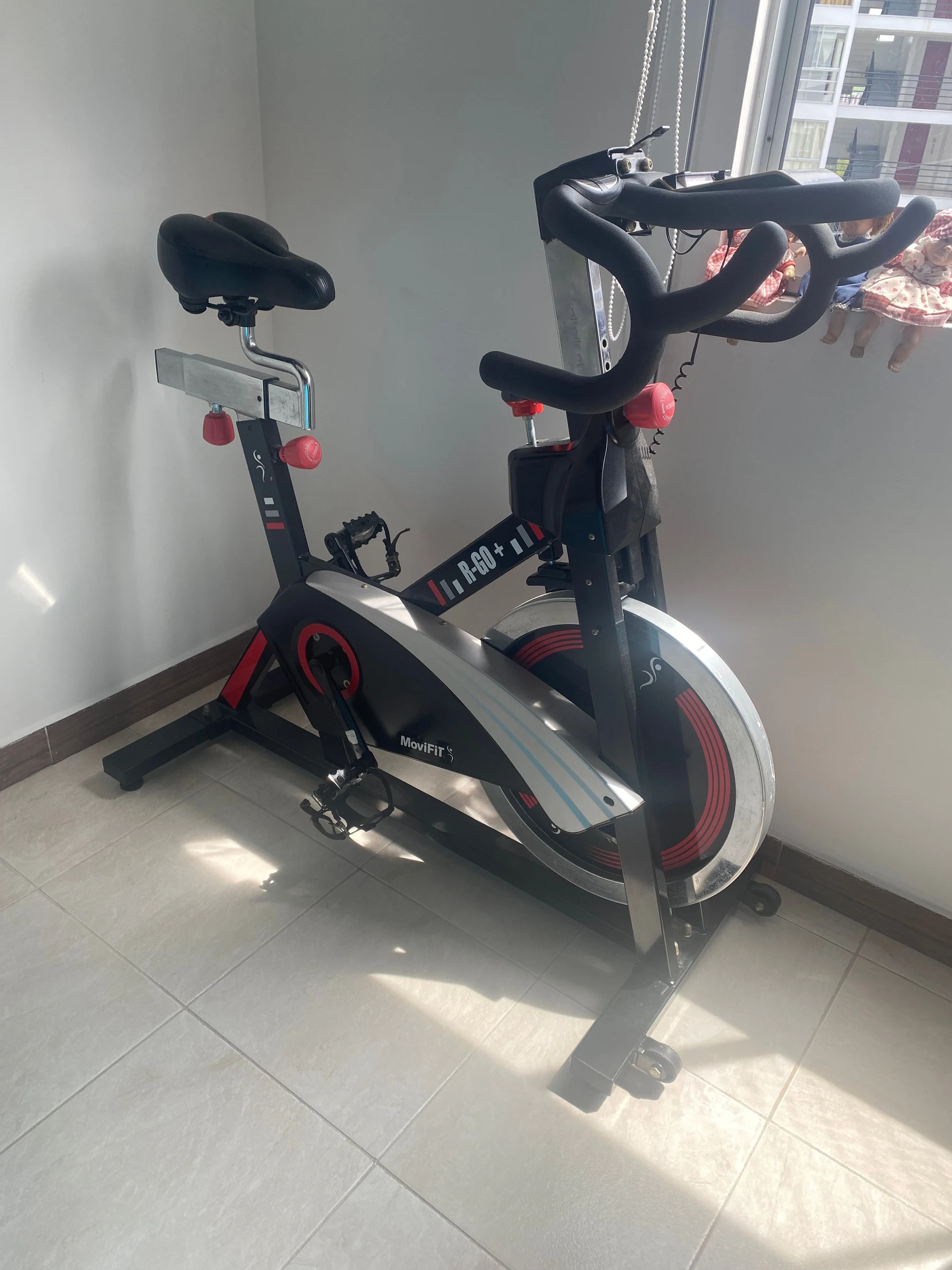 Venta de deportes y fitness en Cuba, Pereira: Bicicleta de spinning MoviFIT R-GO+ — Colombia Move