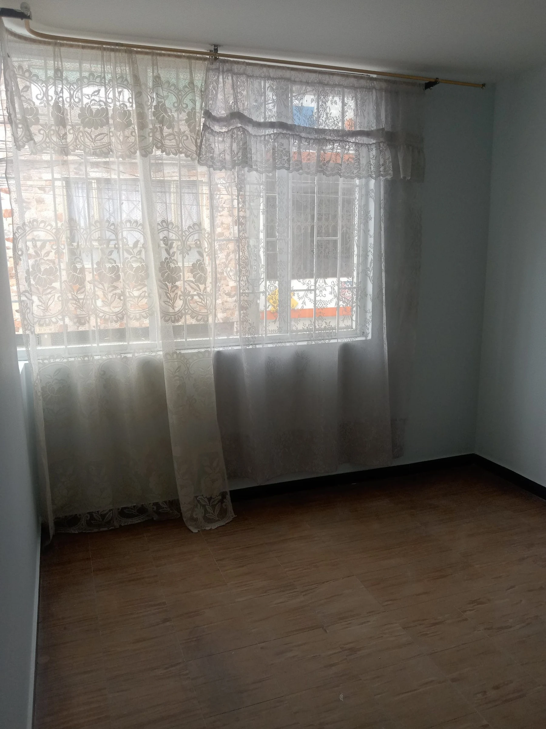 Alquiler de apartamento en Álamos Norte, Bogotá: Arriendo apartamento Pequeño Álamos nte — Colombia Move