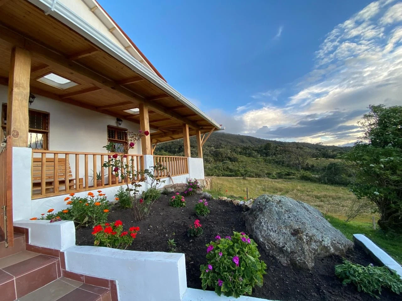 Venta de casa campestre en Vereda, Potrero Largo - SECTOR PALACIO, Guatavita: Guatavita, Casa-lote, 47.111 M2 lote, 1.000 M2 cercado, 200 M2 const — Colombia Move