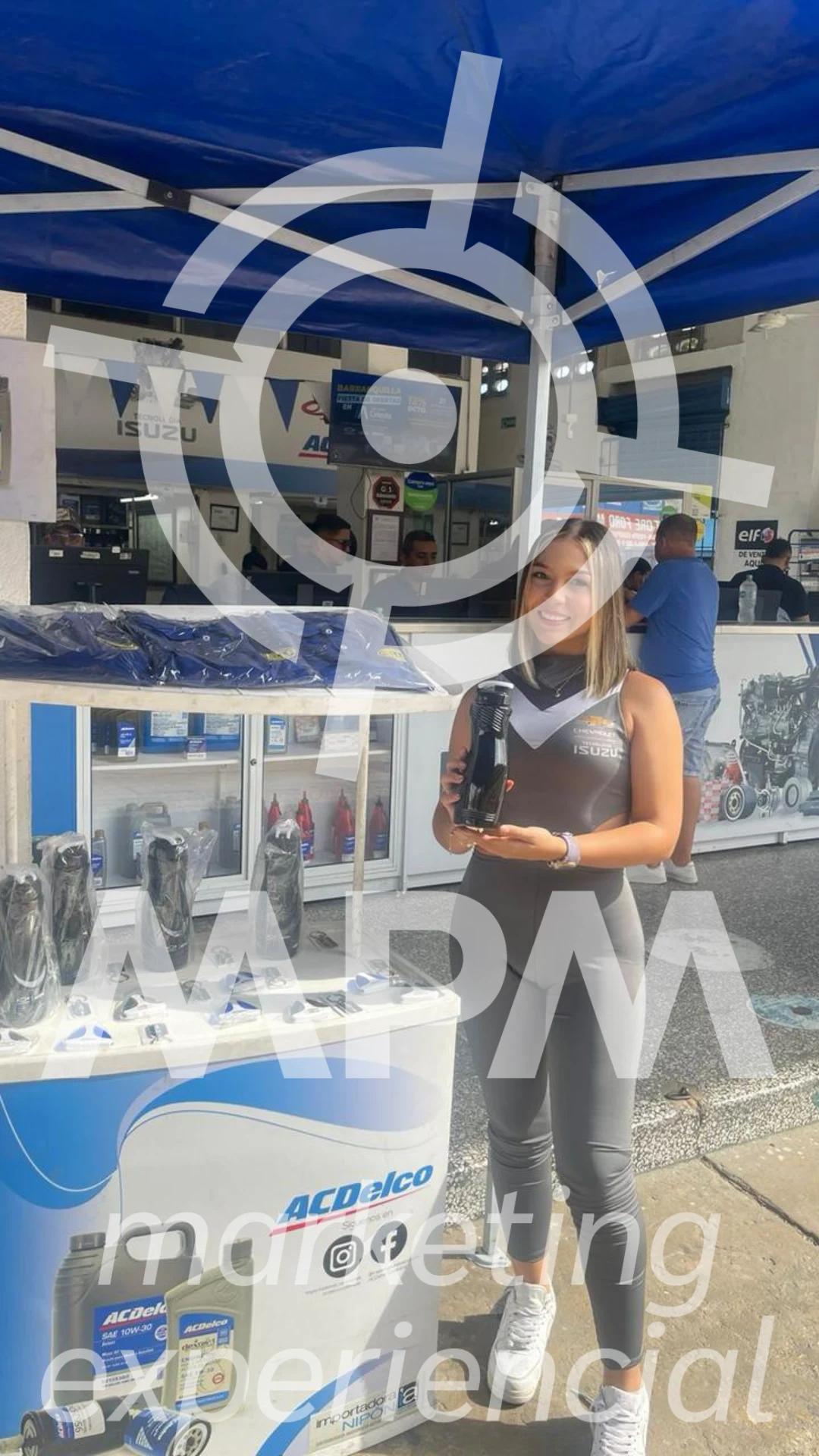 Servicio en Bretaña, Cali: Hombres Valla Publicitarias en Colombia MPM BTL — Colombia Move