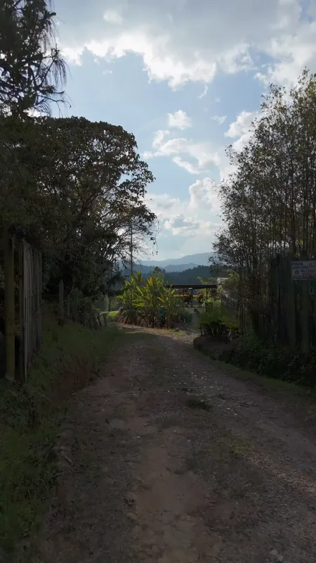 Venta de local comercial / hotel en El Peñol, Medellín: Hotel en venta El Peñol-Guatape Colombia. — Colombia Move