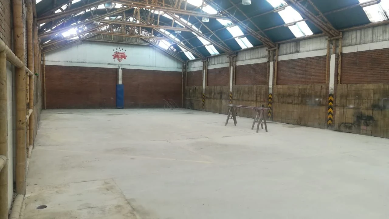 Venta de local comercial / hotel en Zona Industrial, Bogotá: Bodega, Puente Aranda, CALLE 6 - 406.52 M2 — Colombia Move