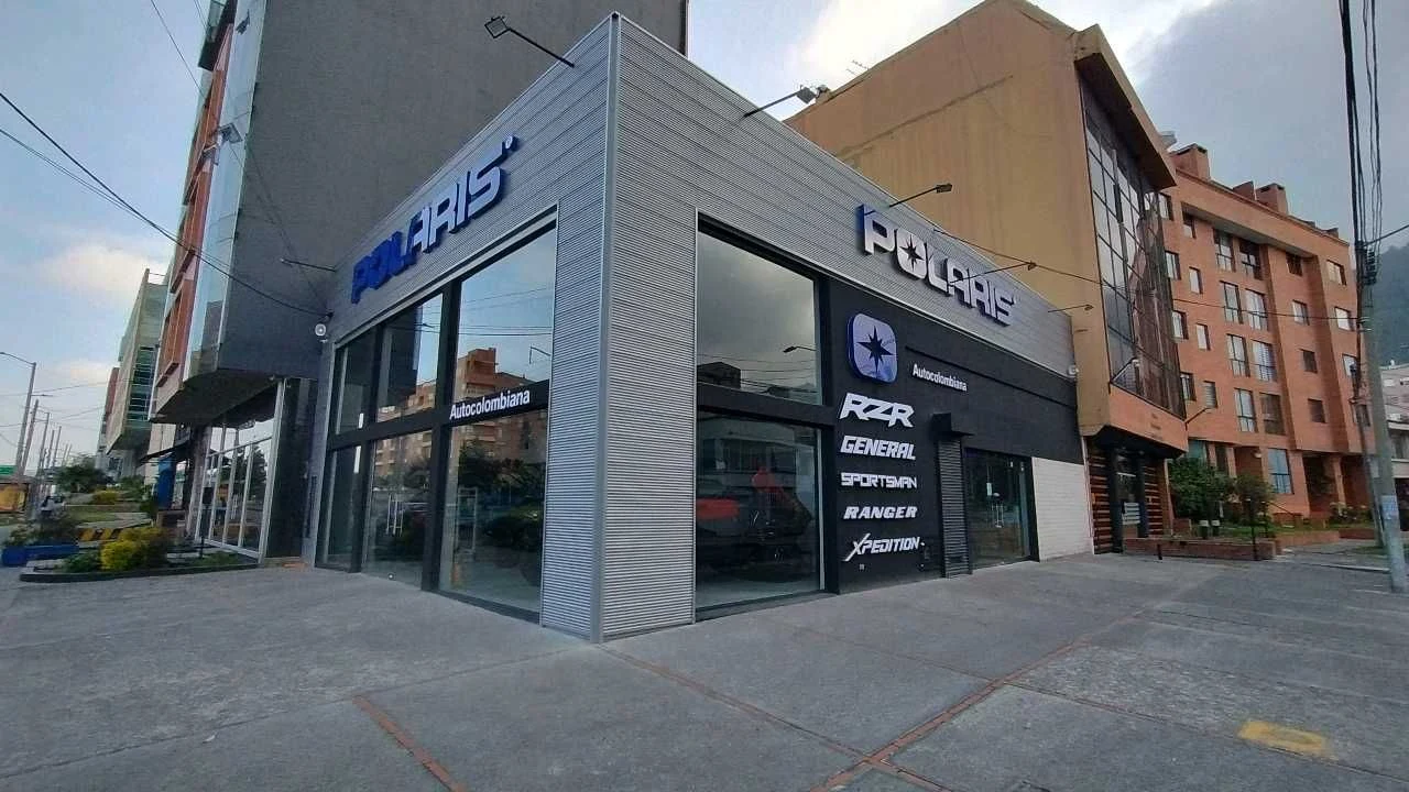 Venta de local comercial / hotel en Santa Bárbara, Bogotá: SANTA BARBARA-ESQUINERO- Cra 9-124 - Lote 156 M2, 201 M2 Construidos — Colombia Move