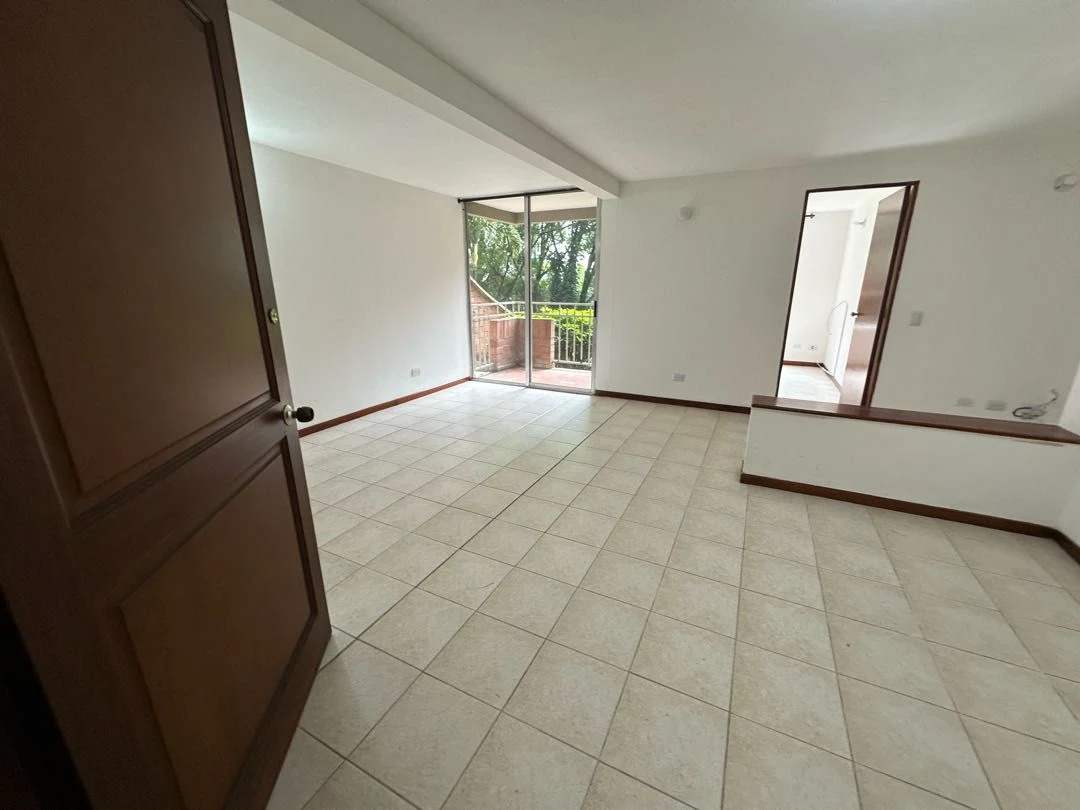 Venta de apartamento en El Poblado, Medellín: Venta de Apartamento en el Poblado Sector Aguacatala 80 m² — Colombia Move