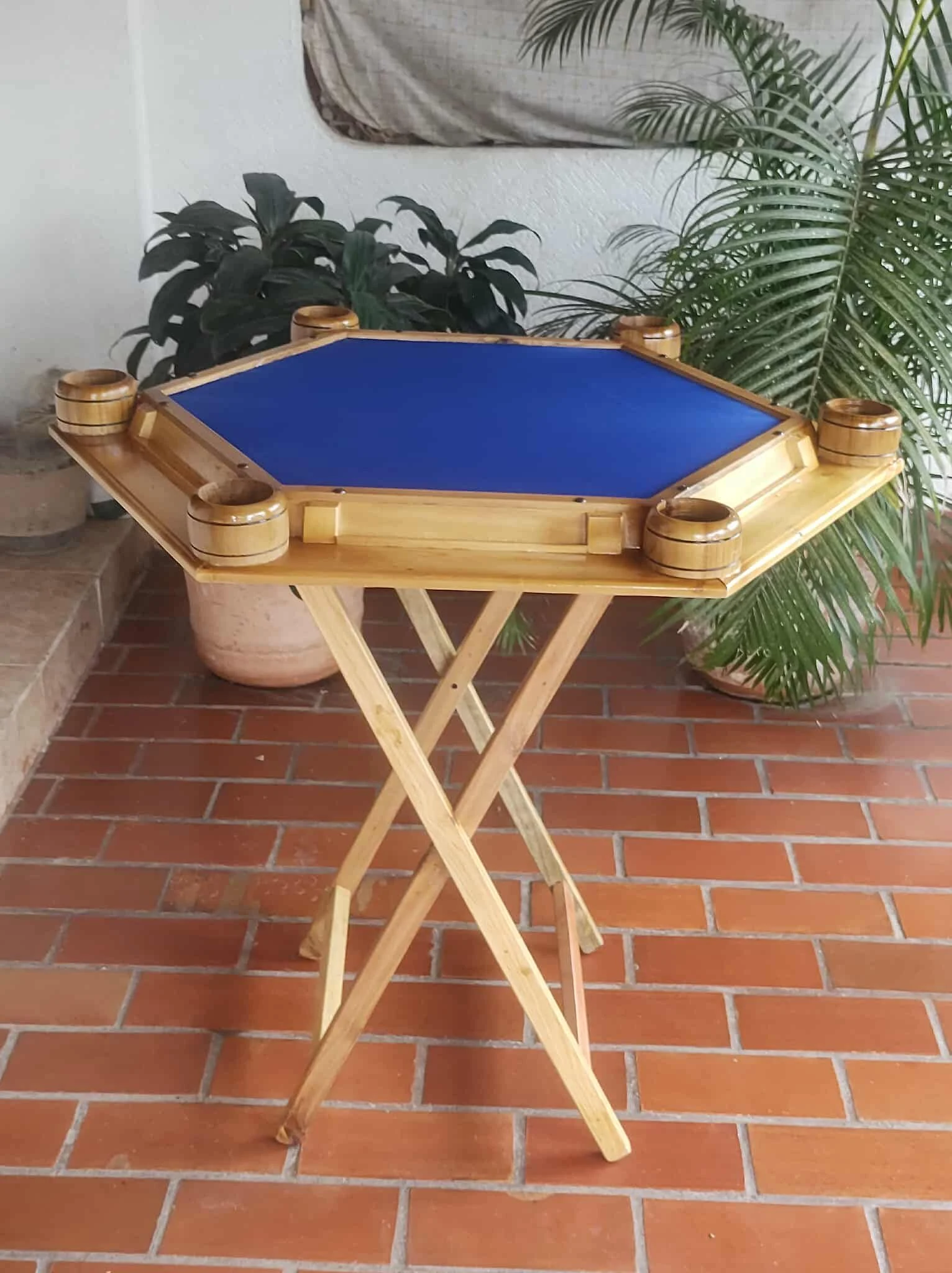 Tables & Chairs for Sale in Cúcuta: Table with Multifunctional Base for Poker, Blackjack, Uno, Rummy, and Dominoes — Colombia Move
