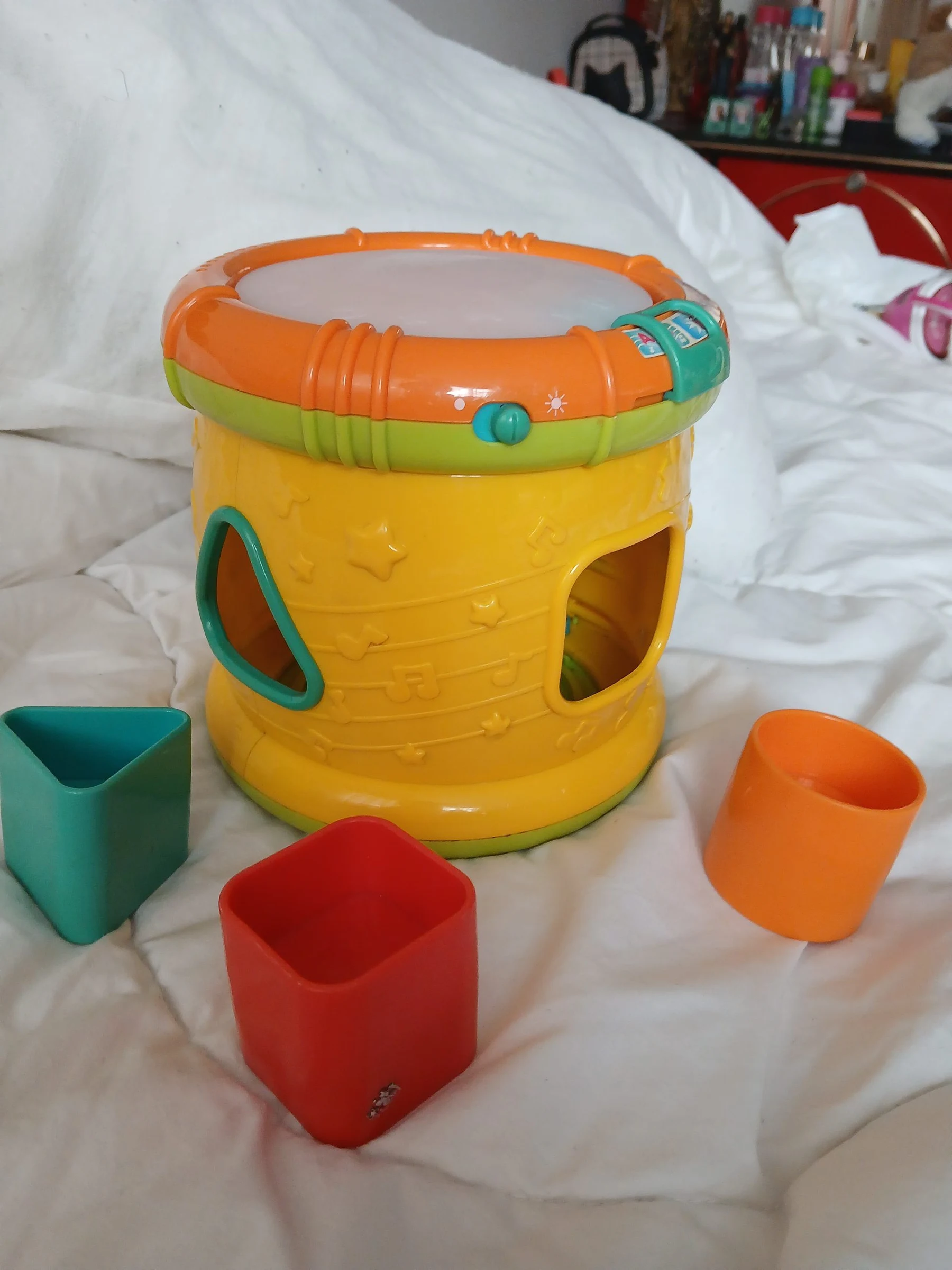 Venta de juguetes y estimulación en Bogotá: Tambor interactivo con encaje de figuras para bebé — Colombia Move