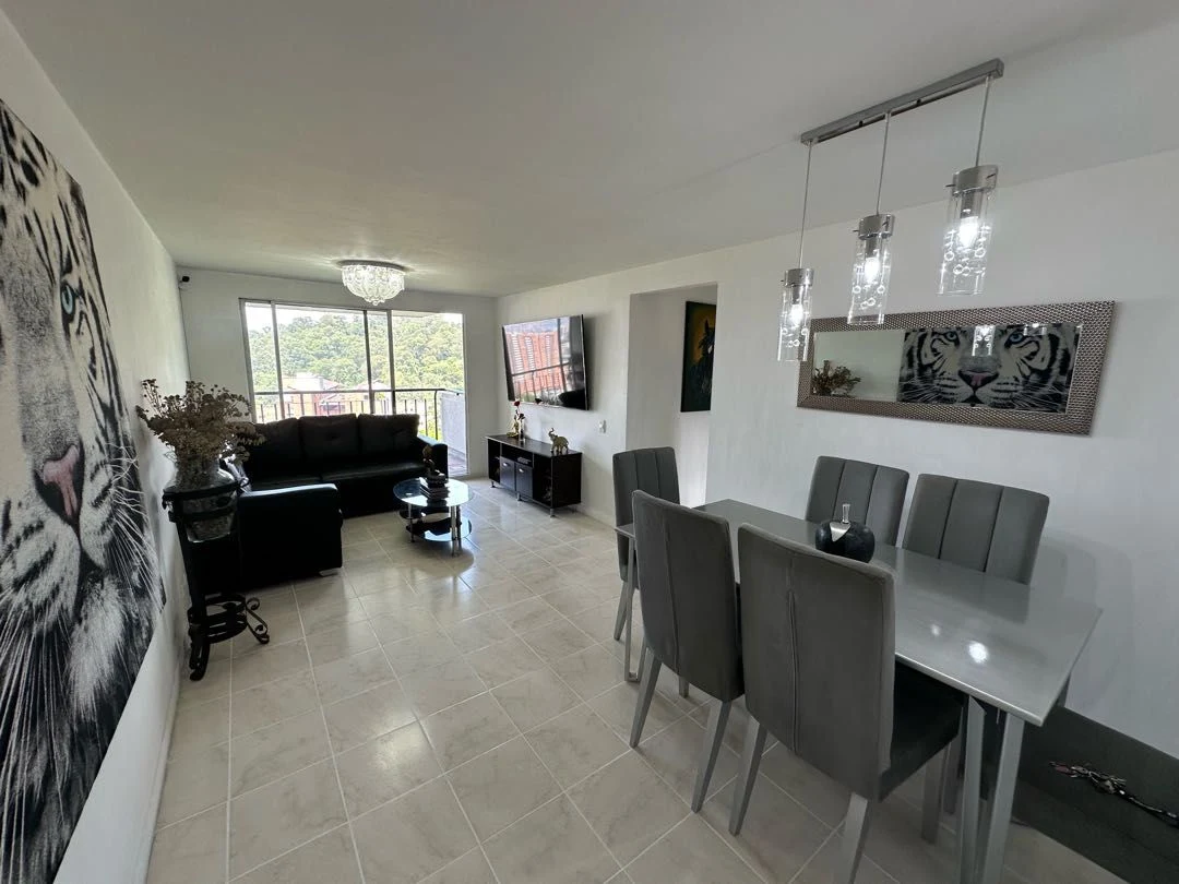 Venta de apartamento en Las Palmas, Medellín: Vendo Apartamento En Las Palmas Con Excelente Vista — Colombia Move