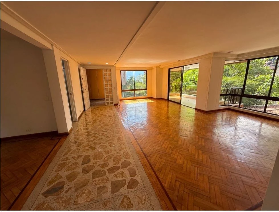 Venta de apartamento en Alejandría, Medellín: HERMOSO APARTAMENTO EN EL POBLADO SECTOR ALEJANDRÍA PARA REMODELAR — Colombia Move