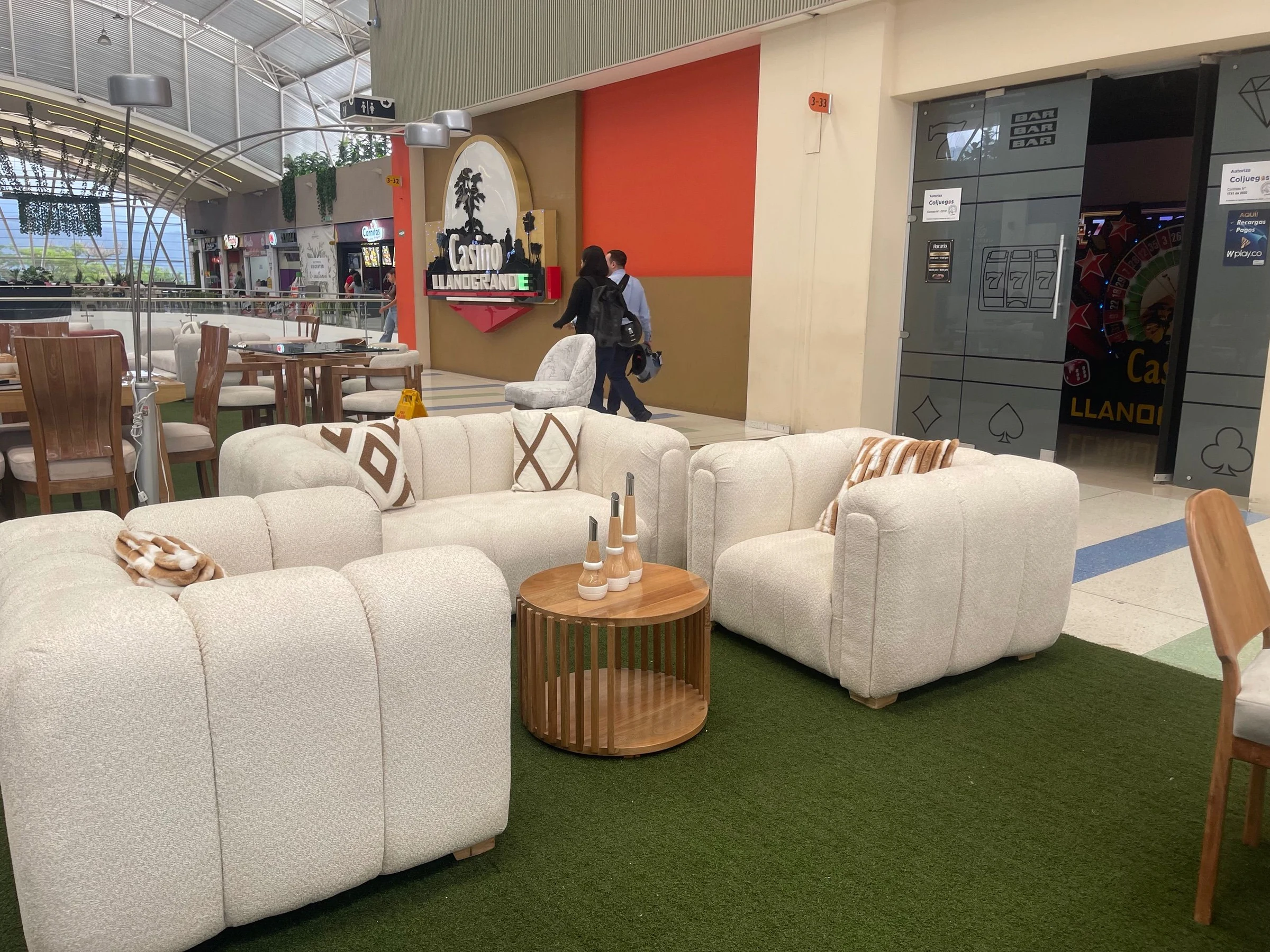 Venta de sofás y salas en Villavicencio: Sala Completa Estilo Moderno — TOTALMENTE NUEVA — Colombia Move