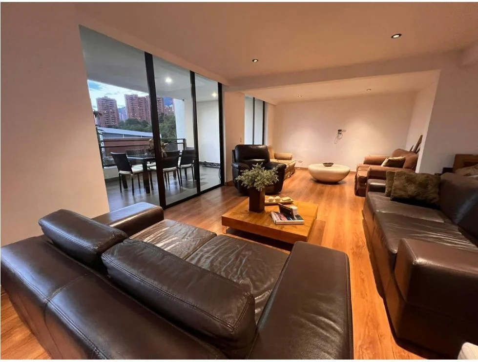 Venta de apartamento en Los Balsos, Medellín: HERMOSO APARTAMENTO EN EL POBLADO SECTOR LOS BALSOS EXCELENTE UNIDAD — Colombia Move