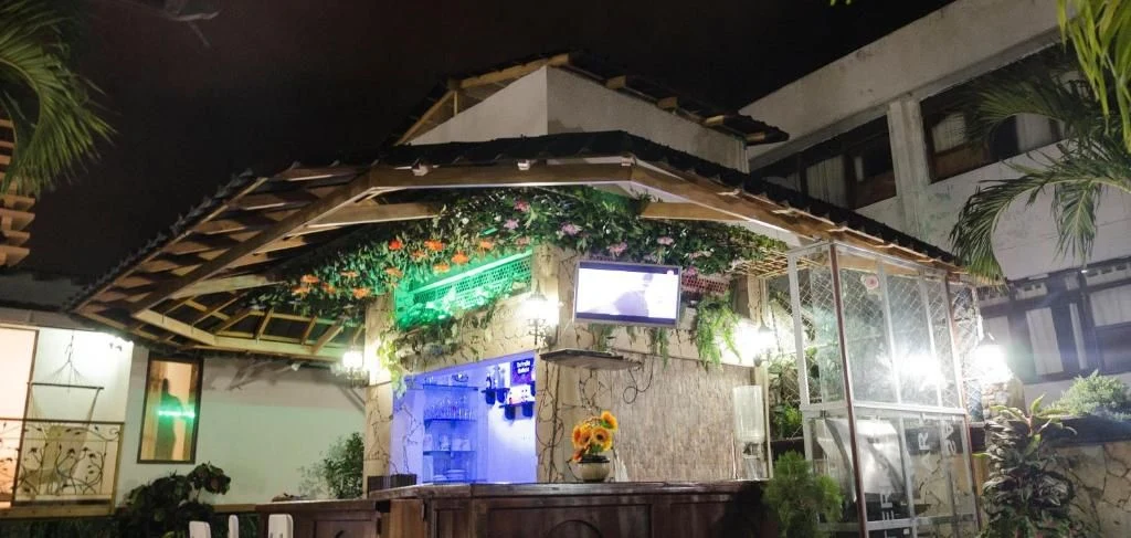 Venta de local comercial / hotel en Centro Histórico, Santa Marta: Hotel Santa marta — Colombia Move