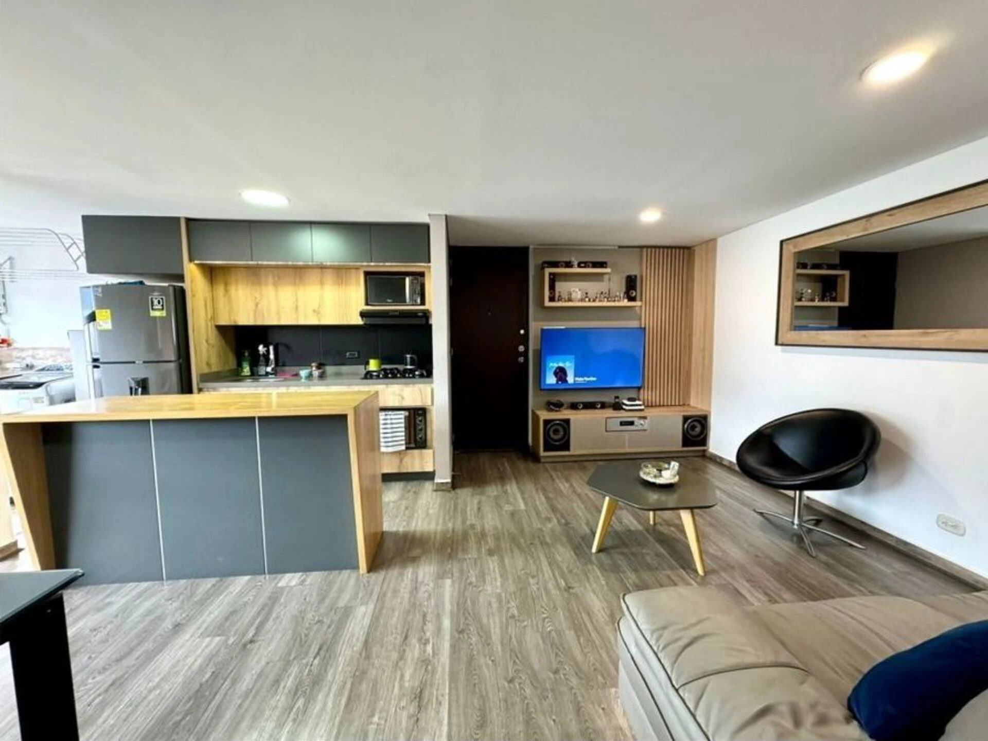 Venta de apartamento: Apartamento en venta en Suramerica — Colombia Move