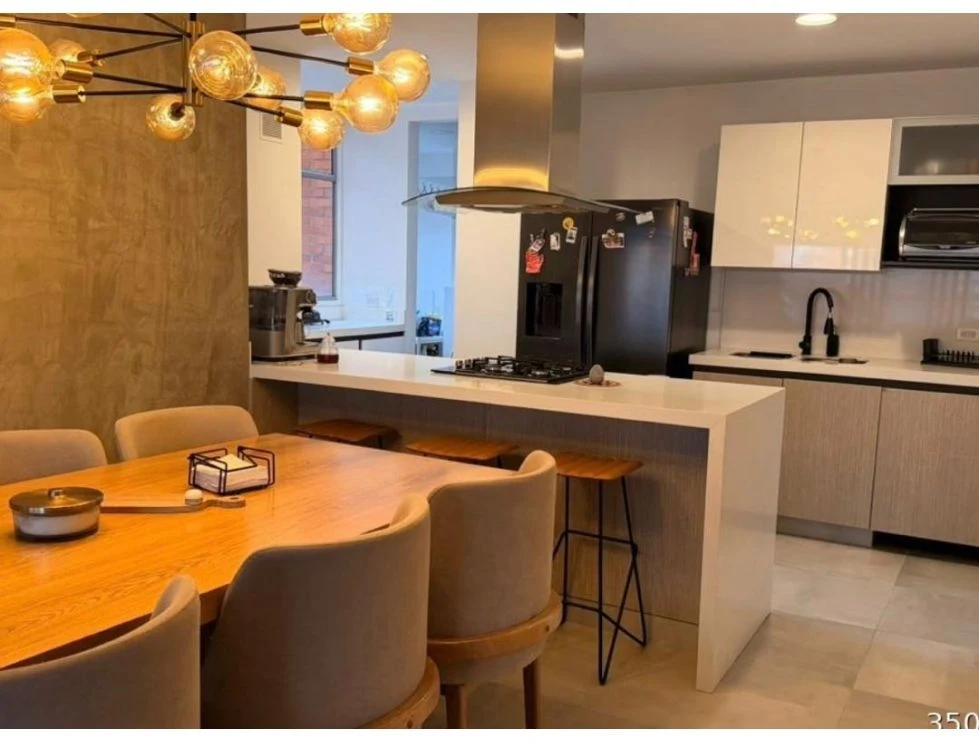 Venta de apartamento en Loma de las Brujas, Envigado: HERMOSO APARTAMENTO EN ENVIGADO LOMA DE LAS BRUJAS VISTA SIN PONIENTE — Colombia Move