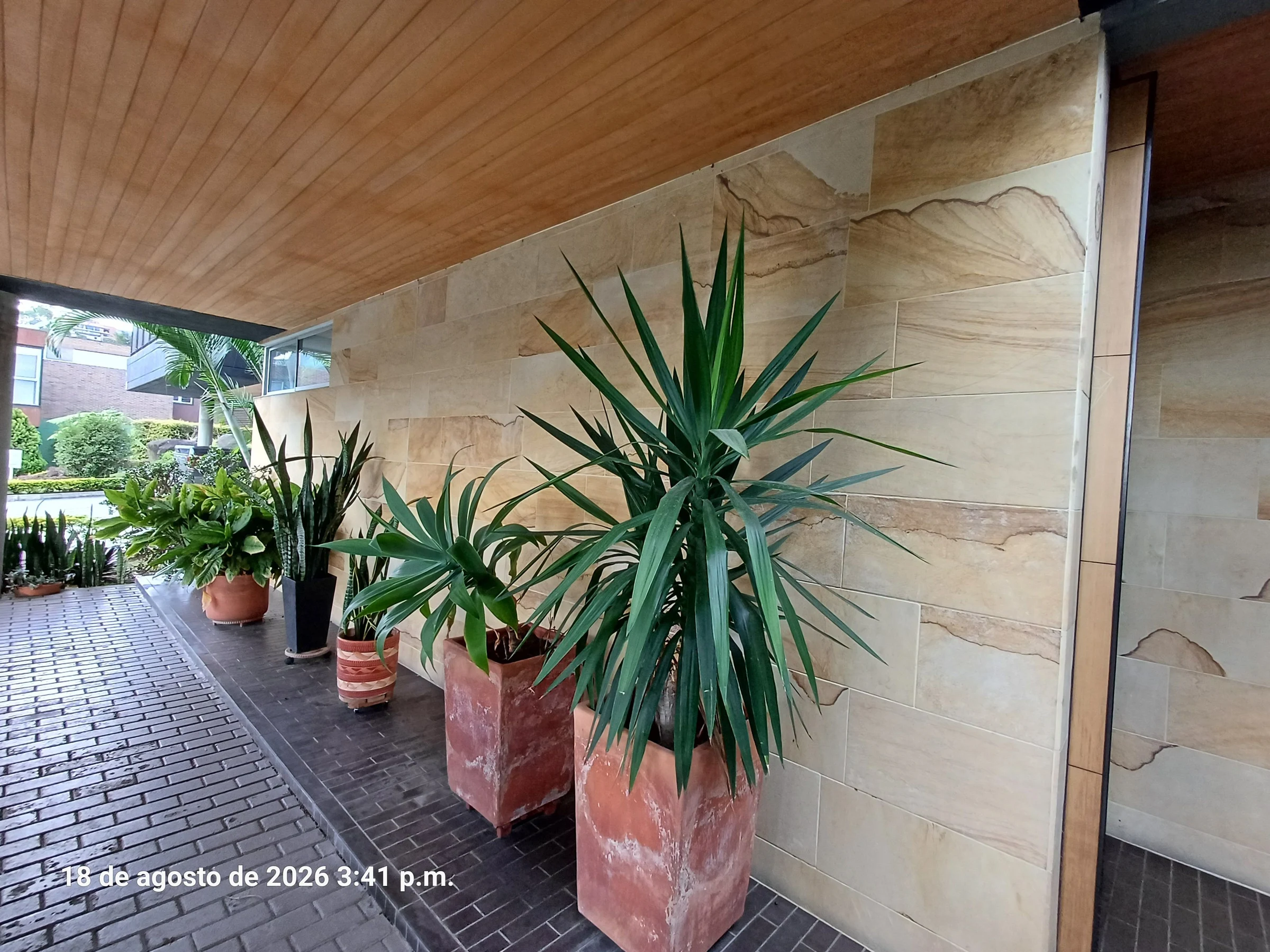 Venta de casa en Medellín: CASA EN VENTA — Colombia Move