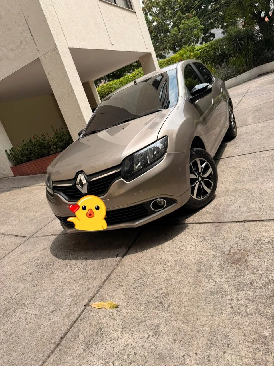 Cars for Sale in Olímpico, Cali: Renault Logan 2019 1.600cc — Colombia Move