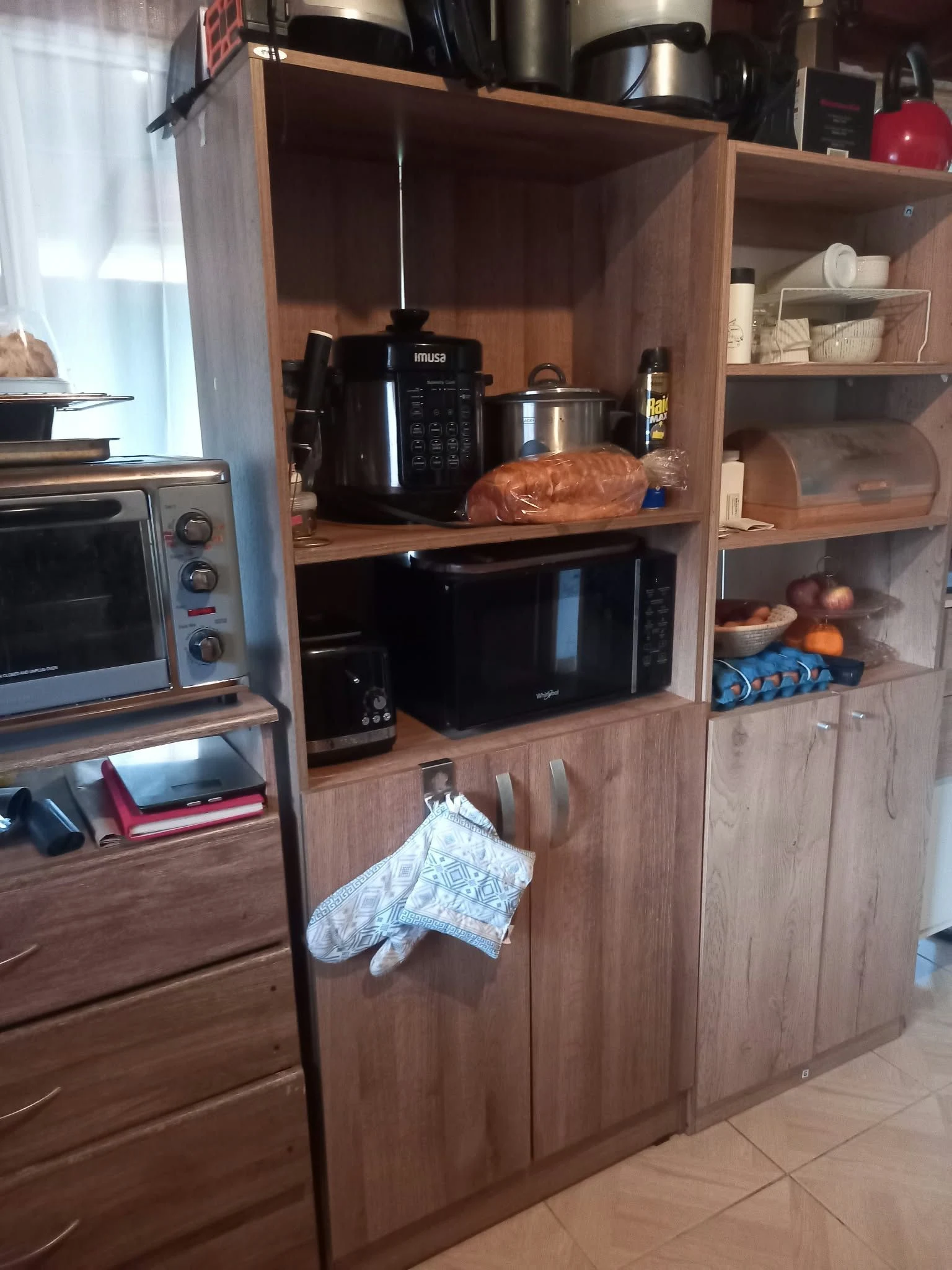 Venta de cocina y comedor en El Peñol, Medellín: Mueble Auxiliar de Cocina para Microondas y Electrodomésticos — Colombia Move