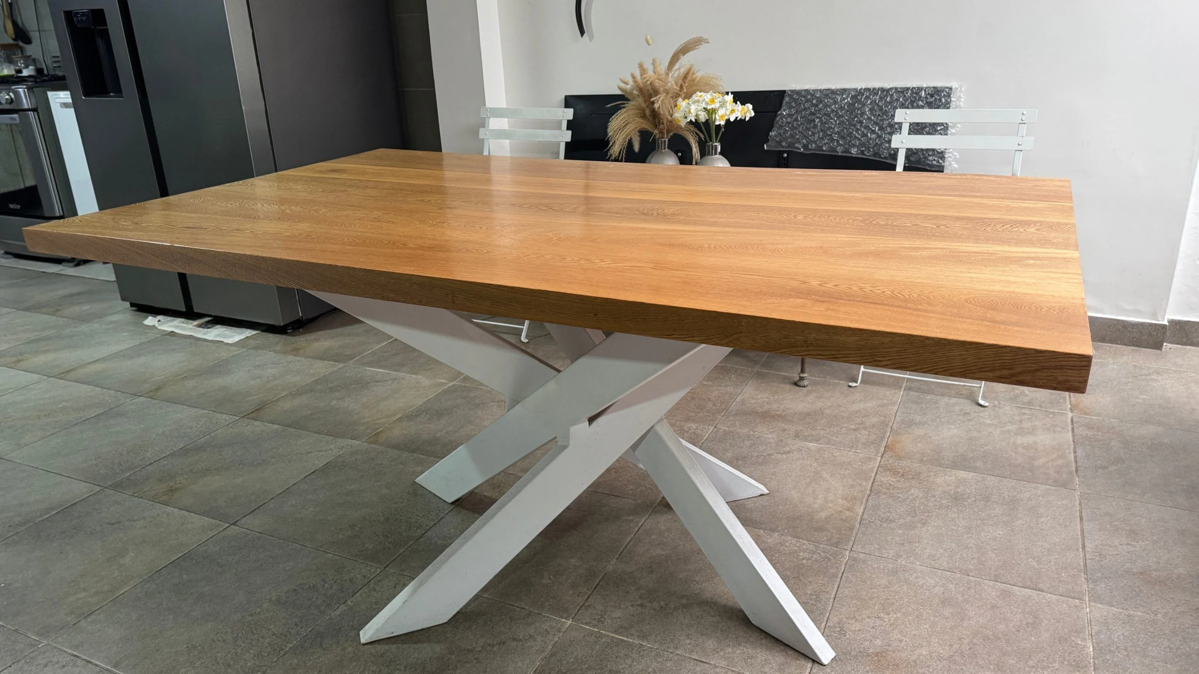 Venta de cocina y comedor en Usaquén, Bogotá: Mesa Comedor Madera Maciza 170x100 Base Metálica — Colombia Move
