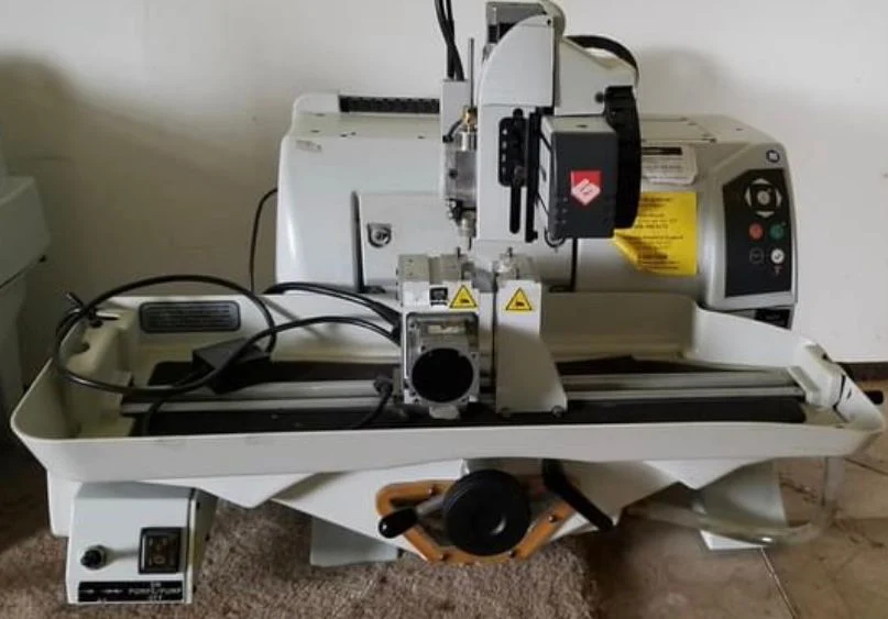 Máquina de Grabado CNC Rotativa para Regalos Gravotech M40