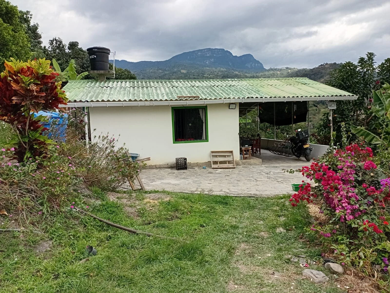 Venta de finca en San Antonio del Tequendama: Finca en venta – San Antonio del Tequendama, Vereda Caicedo — Colombia Move