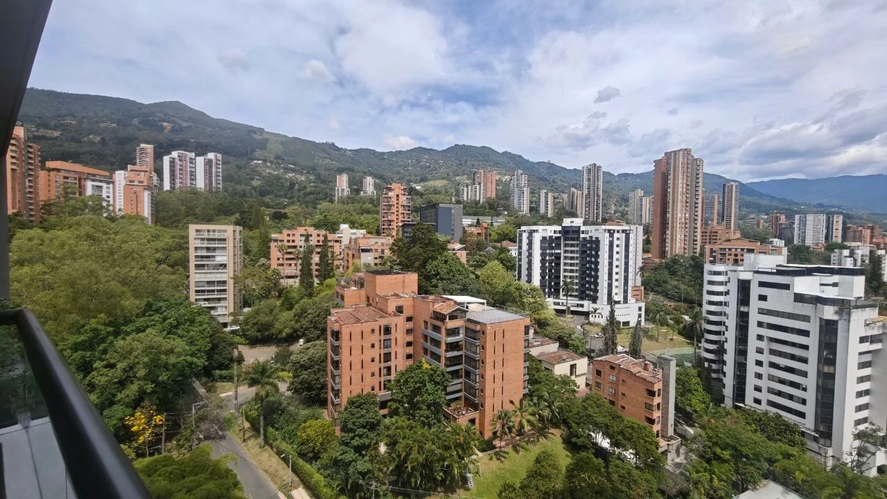 Venta de apartamento en Medellin El Poblado, Medellín: Apartamento en Venta en El Poblado, Medellín - Para Estrenar — Colombia Move
