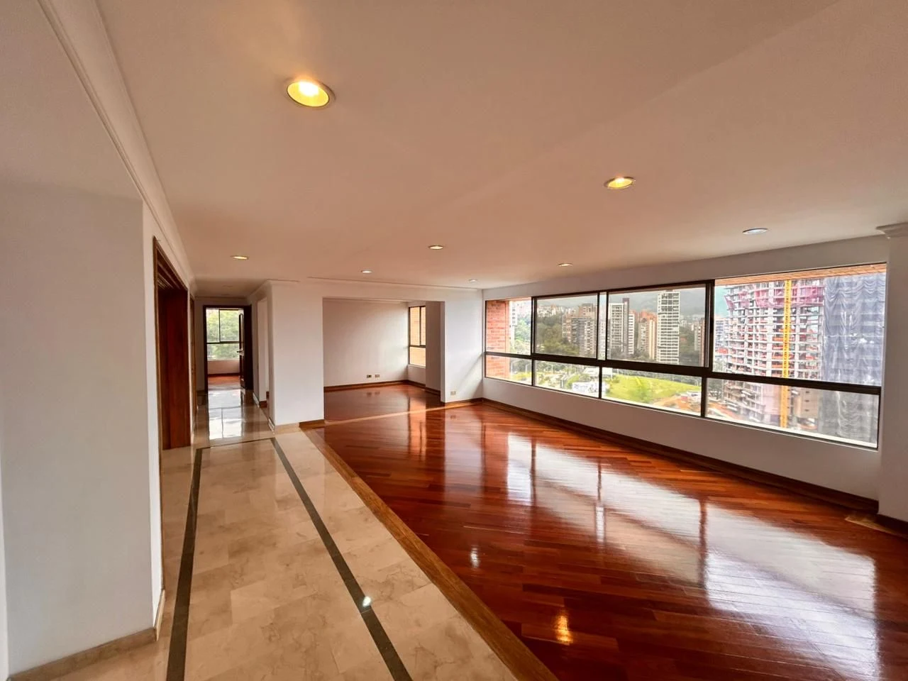 Venta de apartamento en Loma de los Balsos, Medellín: Apartamento en venta Urbanizacion Santa Ana — Colombia Move
