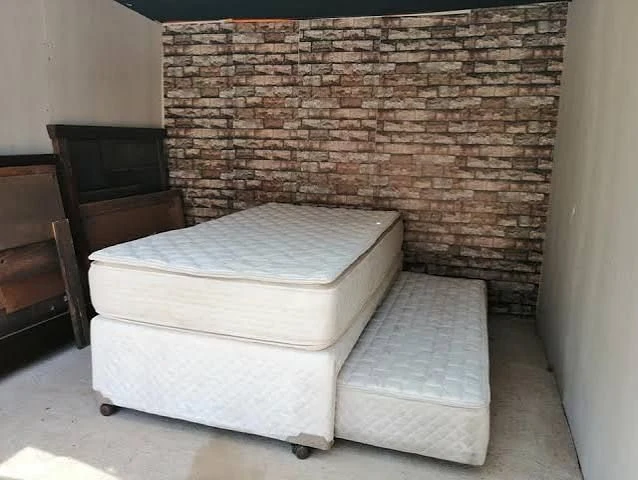 Venta de camas y colchones en Usaquén, Bogotá: Cama Dúplex (tarima) semidoble y cama nido extraíble — Colombia Move