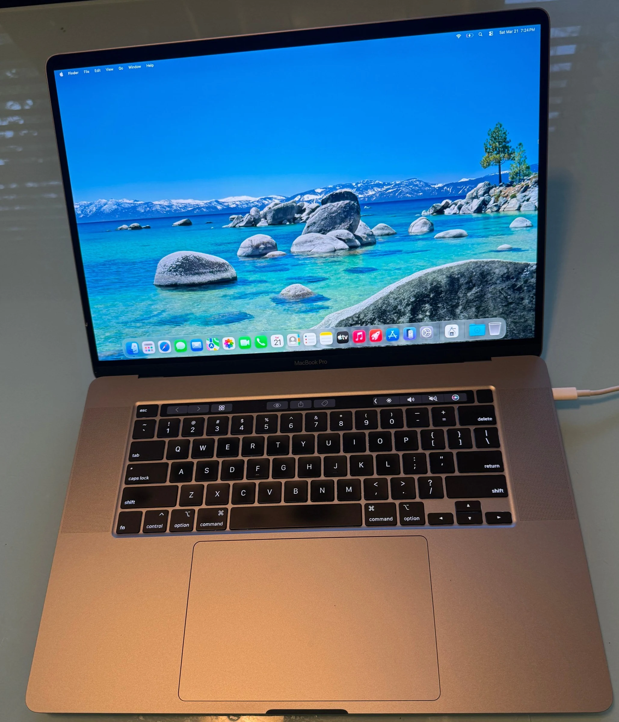 Venta de computadores y laptops en Cali: MacBook Pro 1TB 32GB i9 16" 2019 — Colombia Move