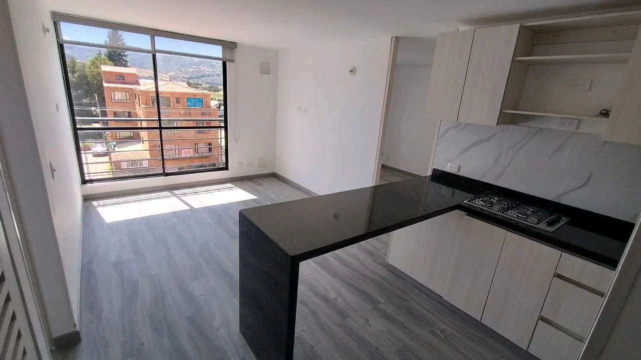 Venta de apartamento en Centro, Cajicá: Cajica, El Molino, 45 M2, Vista oriental — Colombia Move