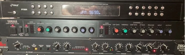 Venta de audio y video en Bogotá: Compresor de audio — Colombia Move