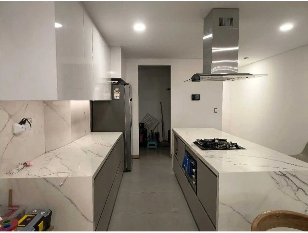 Venta de apartamento en Laureles, Medellín: HEMOSO APARTAMENTO EN LAURELES LAURELES, CERCA A TODO LO QUE NECESITAS — Colombia Move