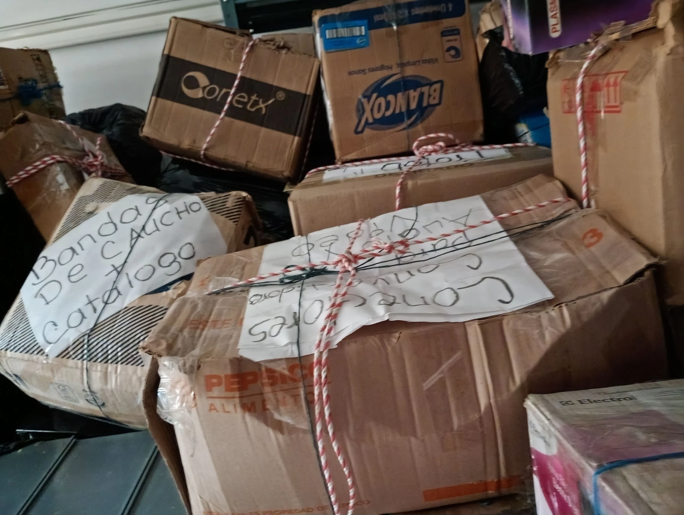 Venta de otra electrónica en Tunja: REMATE – LOTE COMPLETO DE ELECTRÓNICA Y ELECTRICIDAD — Colombia Move