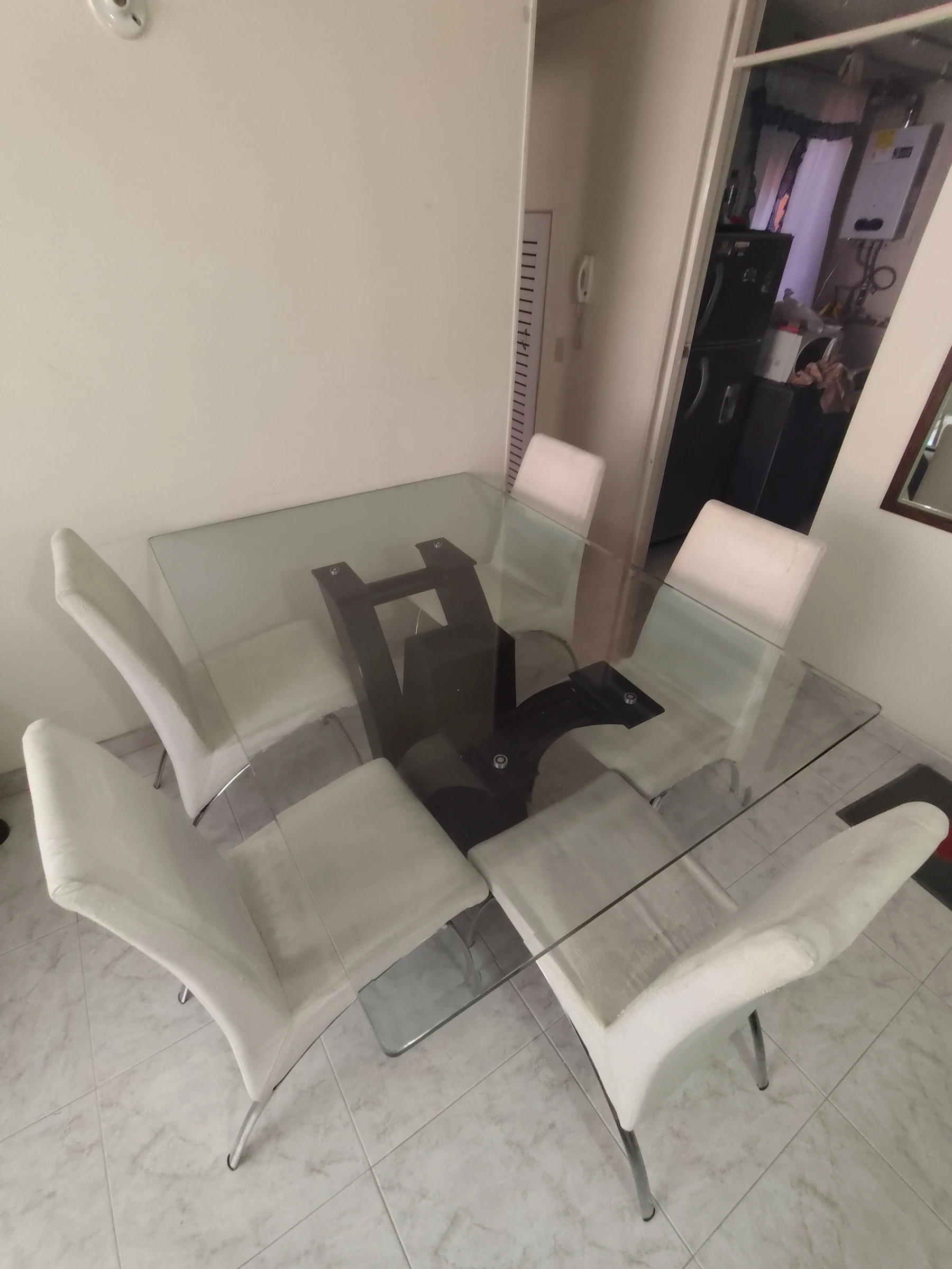 Venta de mesas y sillas: Vidrio 19 mm 1.60 x 1.15 más base de mesa más 5 sillas — Colombia Move