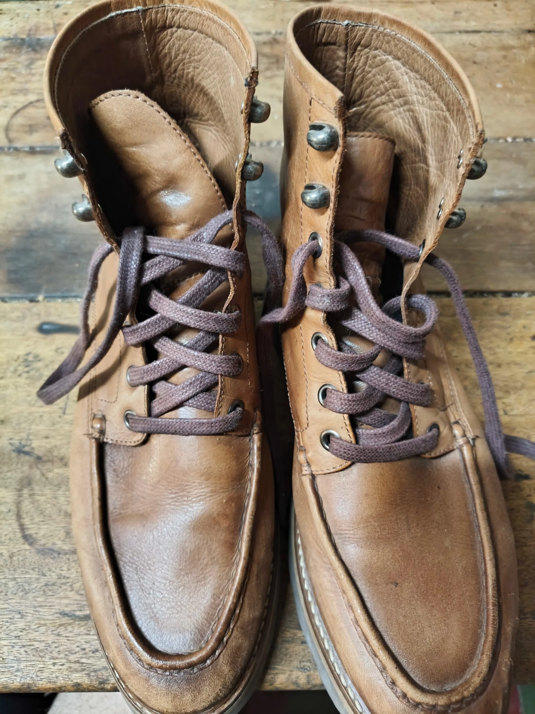 Venta de zapatos y calzado en Buga, Cali: Botas de cuero color café Vélez en venta — Colombia Move
