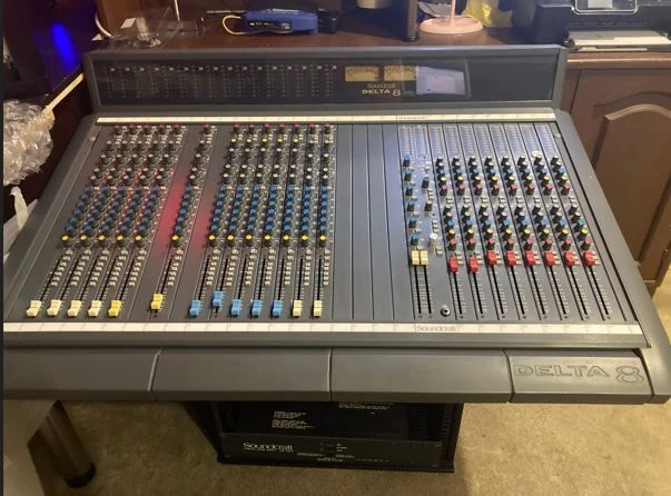 Venta de audio y video en Bogotá: Consola profesional — Colombia Move