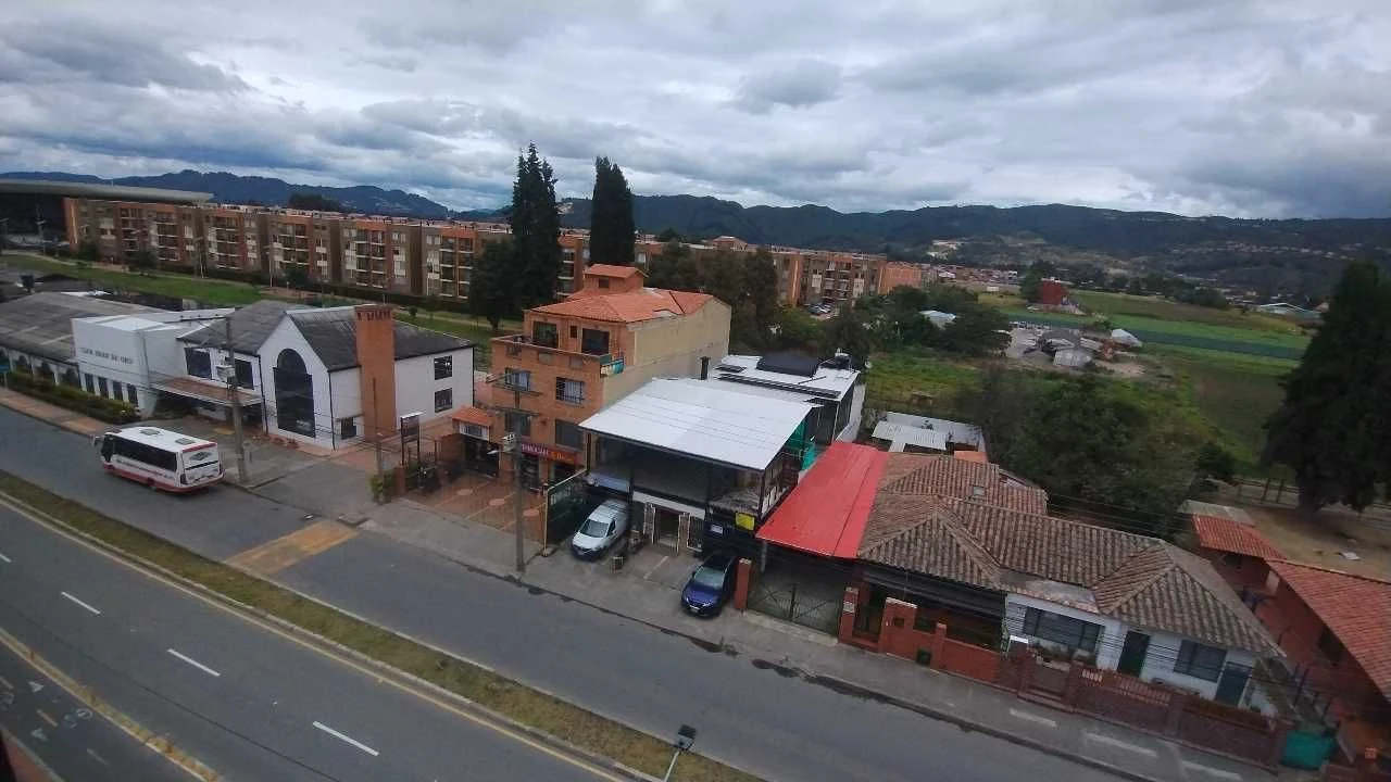Venta de apartamento en Centro, Cajicá: Cajicá centro, El Molino, 66 M2, vista panorámica oriental — Colombia Move