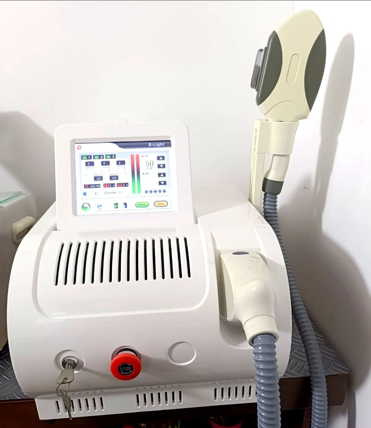 Laser/multifuncional 6 en 1 / mesoterapia