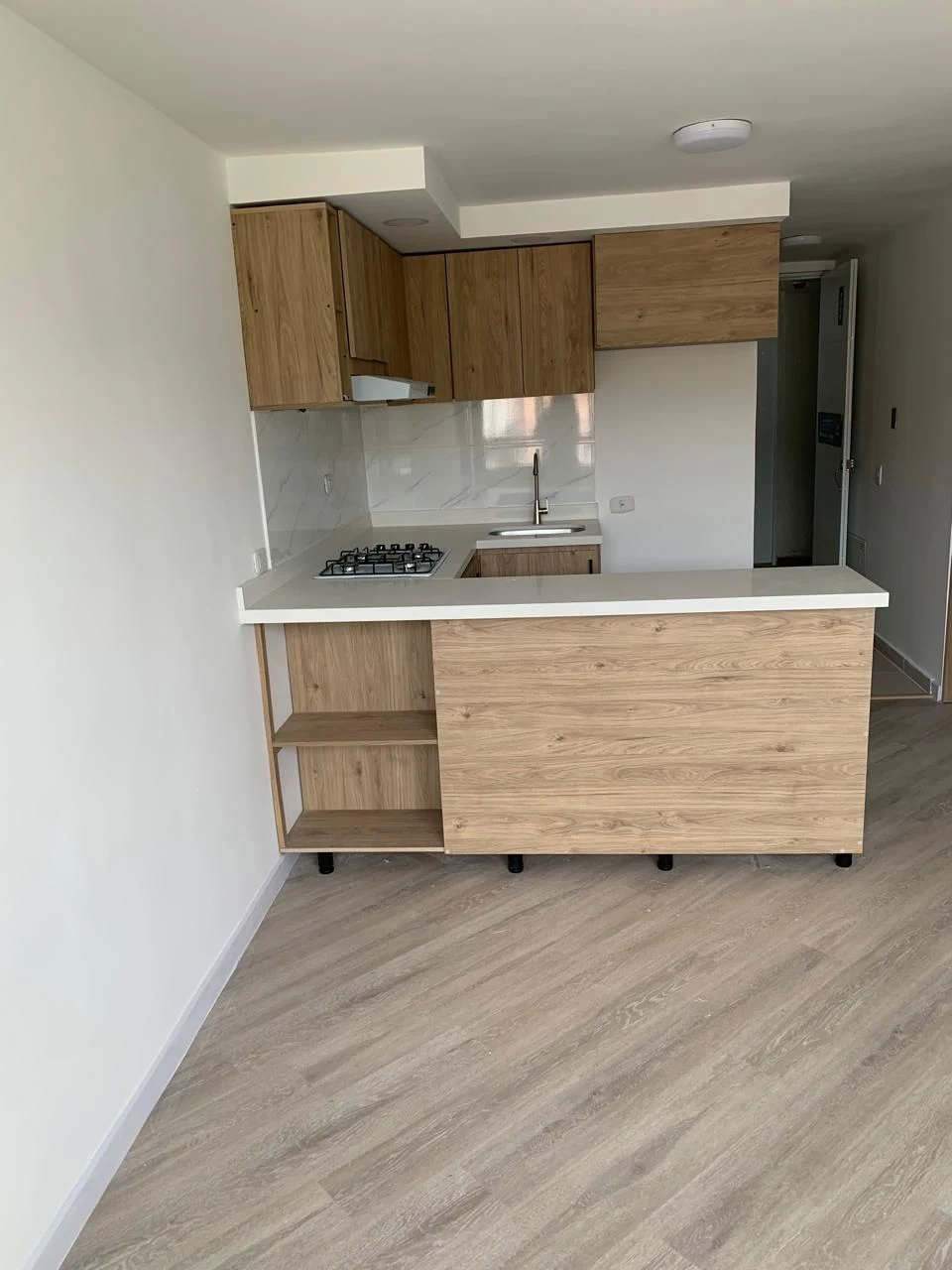 SE ARRIENDA APARTAMENTO EN LA SALLE