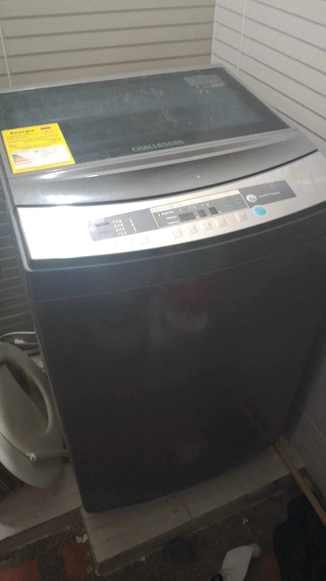 Venta de electrodomésticos en Itagüí: Lavadora marca CHALLENGER modelo CW5714SI — Colombia Move