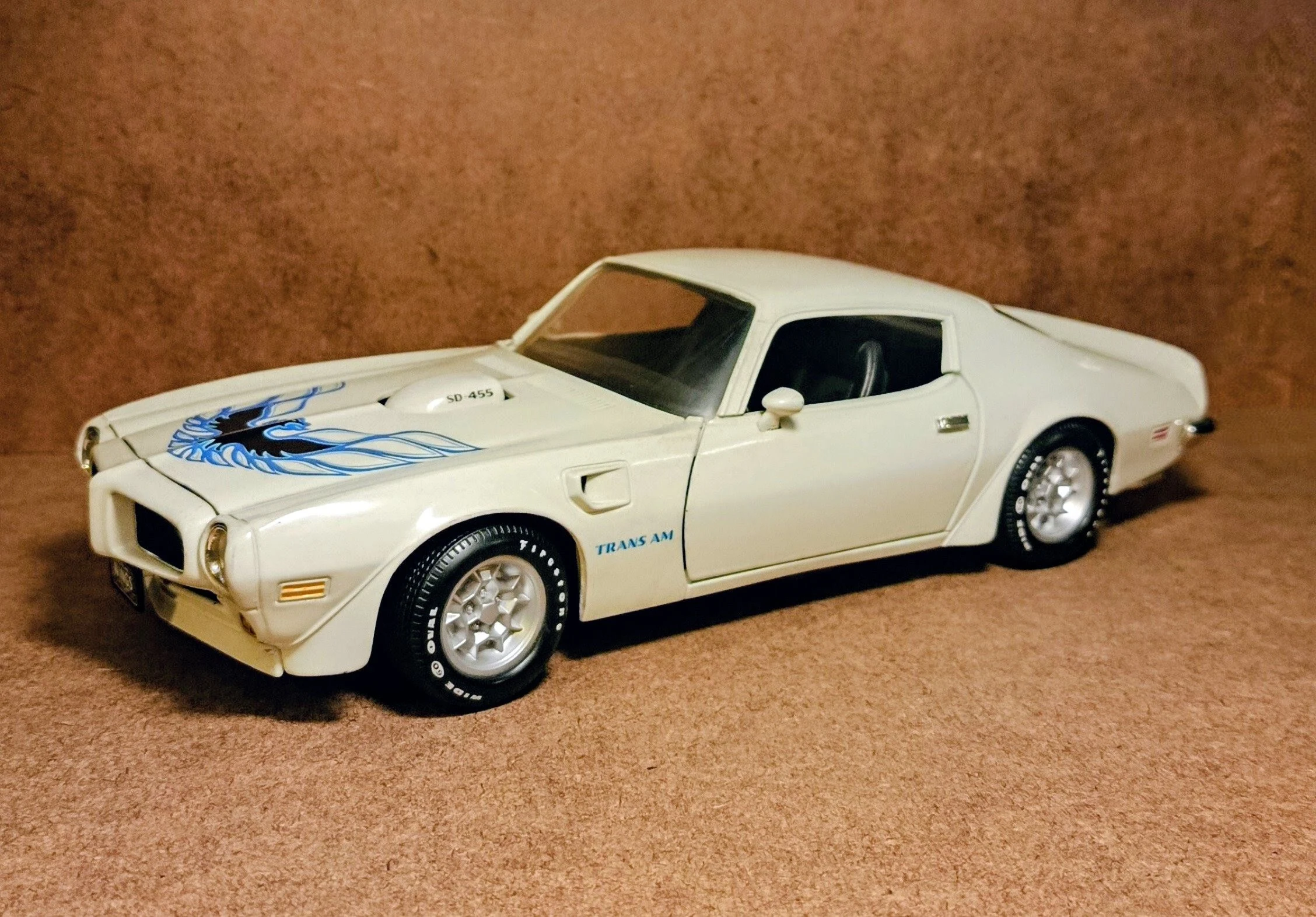 Venta de decoración y hogar en Medellín: Autoa a Escala *Pontiac Firebird Trans Am 1973 — Colombia Move