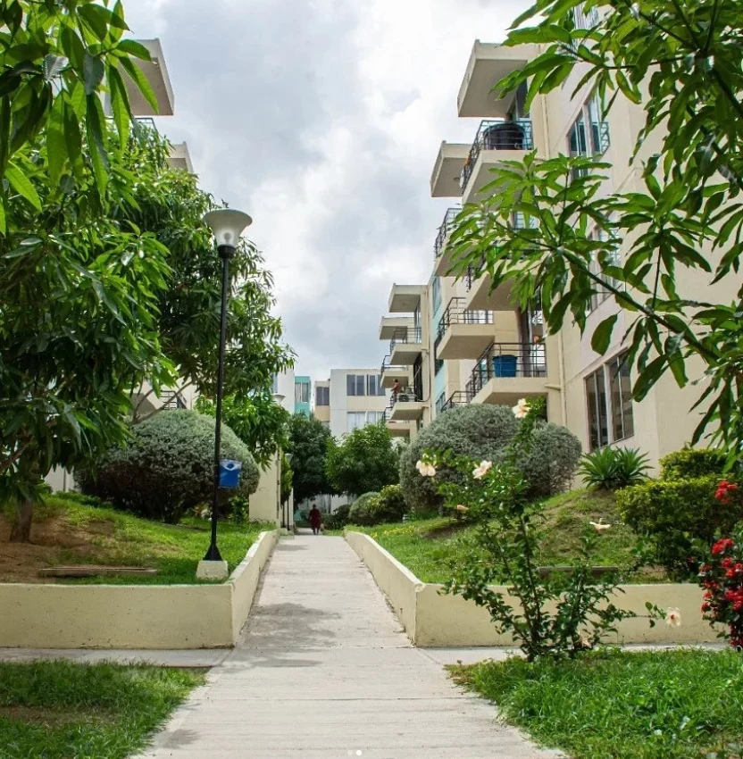 Venta de apartamento en Santa Marta: INVIERTA HOY: APARTAMENTO AMPLIO, FRESCO Y BIEN UBICADO — Colombia Move
