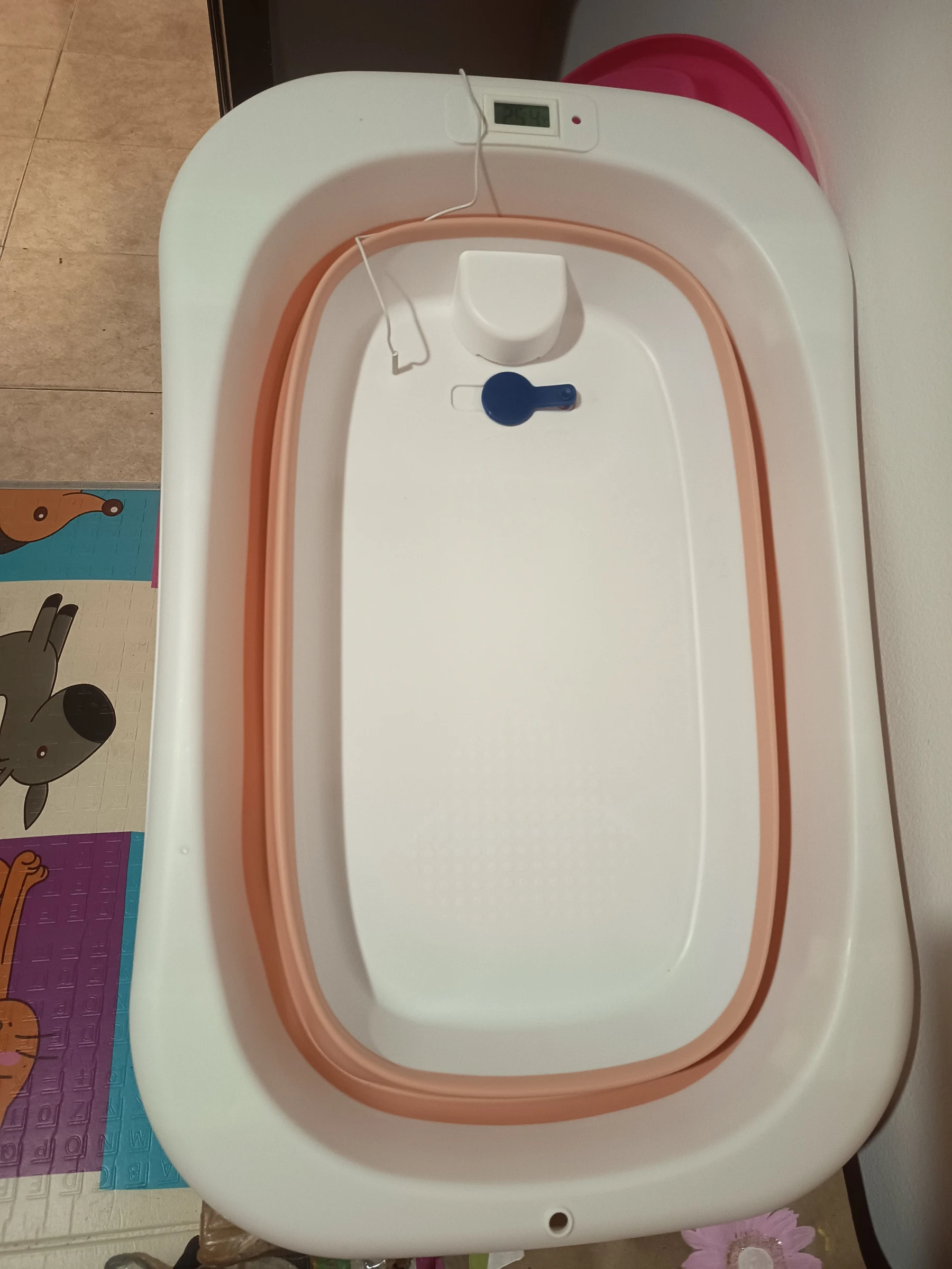 Venta de baño, higiene y seguridad en Bogotá: Bañera plegable para bebé con termómetro y cojín en venta — Colombia Move