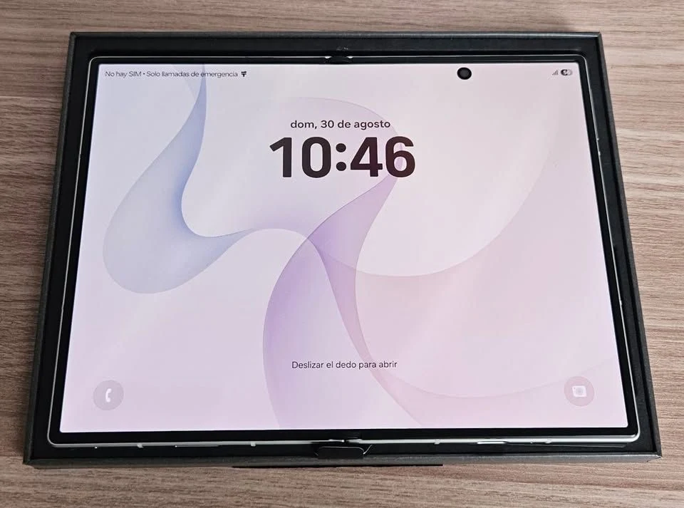 Venta de celulares y tablets en Bogotá: Galaxy Z Fold8 nuevo en caja — Colombia Move