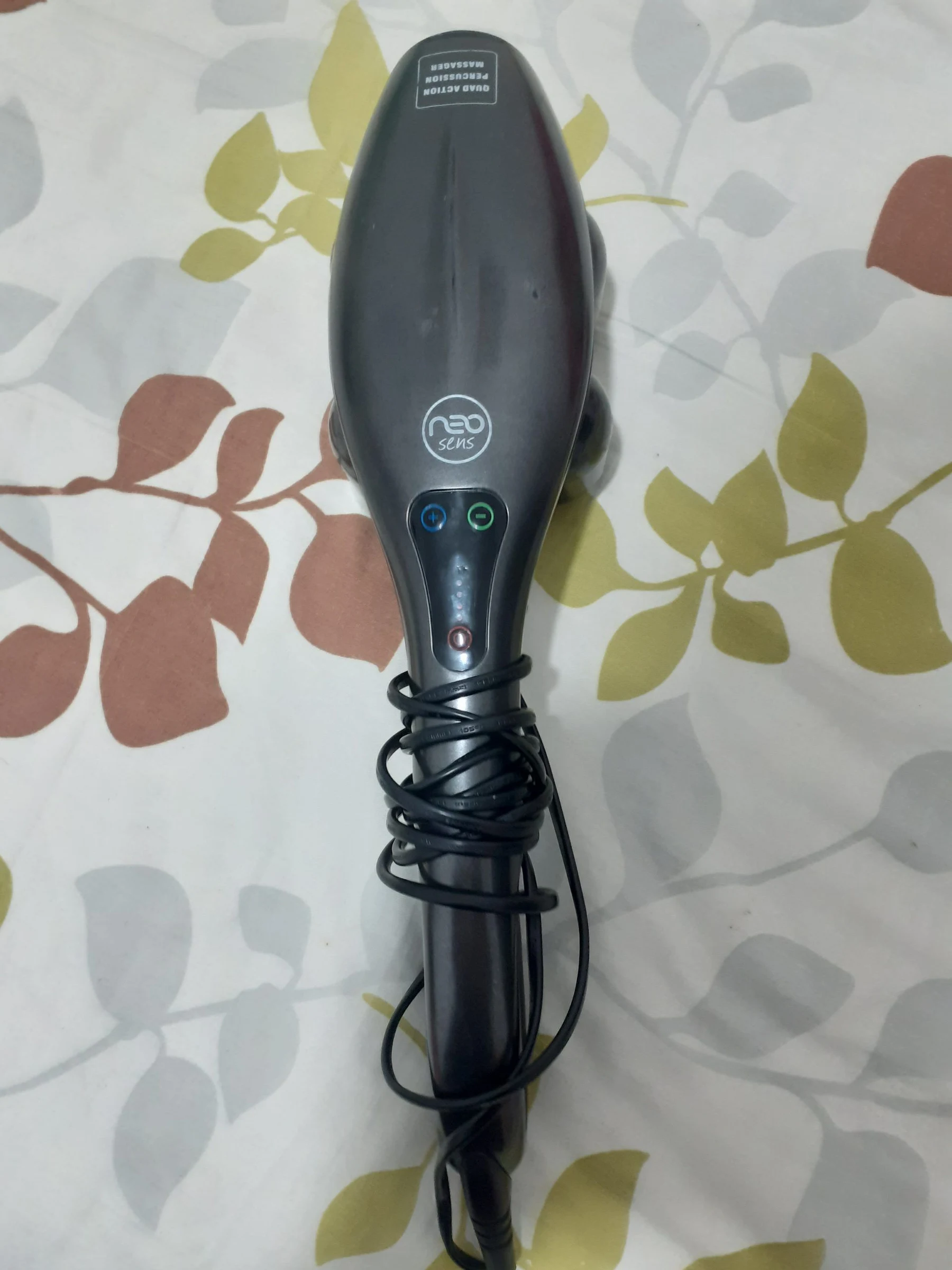 Venta de cuidado de la piel en Medellín: Masajeador eléctrico de mano con cuatro cabezales — Colombia Move