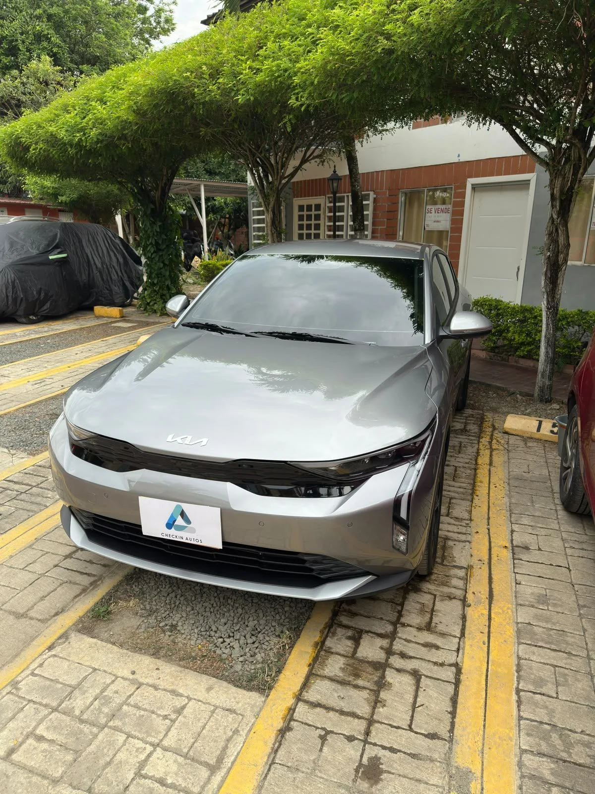 Alquiler de carro Kia k3 2027 en Cali con kilometraje ilimitado
