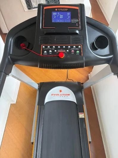 Venta de deportes y fitness en Nogal, Bogotá: Trotadora Evolution Fitness en venta — Colombia Move