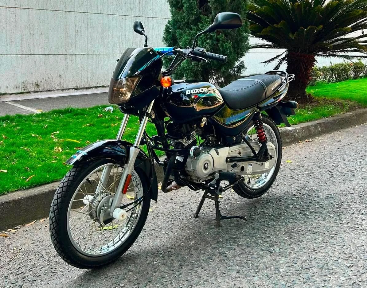 Venta de motos en Bogotá: Moto Bajaj Boxer CT 100 color negro — Colombia Move