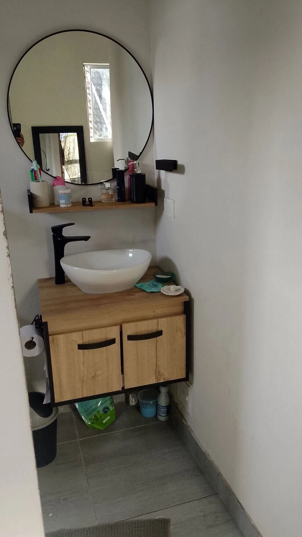Habitacion amoblada con baño